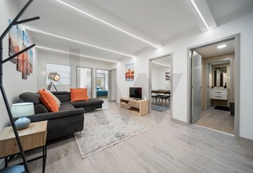 Office Sale: at Avenida Arriaga, Funchal